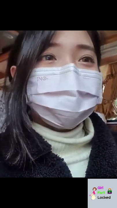 Japanese Woman Super Loud Fart On Public! 🍑💨