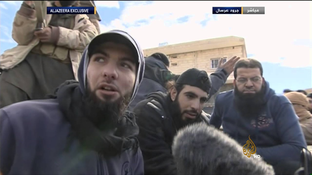 خاص الجزيرة | الصور الأولى للجنود اللبنانيين قبل إطلاق سراحهم في عرسال