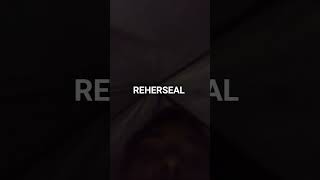 US SEE THE DELIRE #whiteheartworldtour @DonaldJTrumpforPresident JE PENSAIS TOI 32 POURCENT SBWL