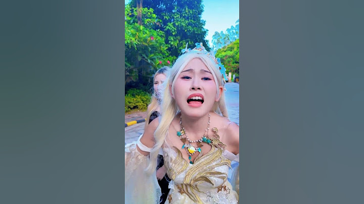 小丑生气，白天使撒娇哄小丑。#天使 #小丑 #超人不会飞