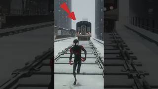 ايش يصير لو حاولة توقف القطار في لعبة سبايدر مان😨 screenshot 3