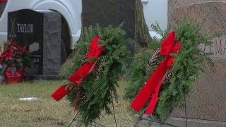 Toledo Memorial Park among thousands taking part in Wreaths Across America
