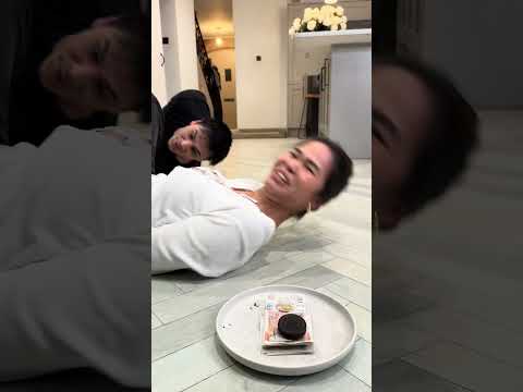 Cookie challenge with no hands 😂 #funny #funnyvideos #shorts #shortvideo