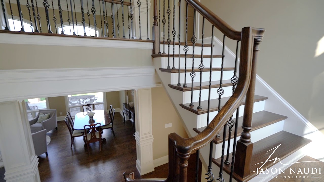 4084 Commerce Rd, Orchard Lake, MI