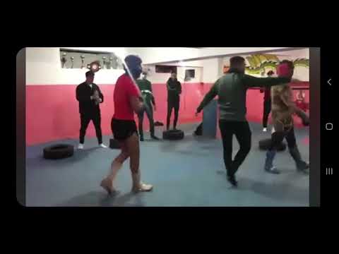 هشام الملولي طاح كاو امام اشرف مول 2 دراهم    