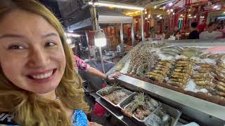 Hua Hin Temple and The Big Lobster on Night Market I Vlog #5