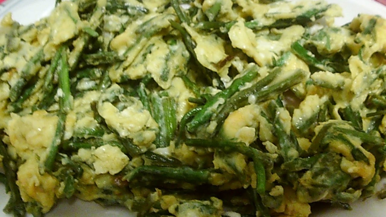 revuelto de esparragos de campo