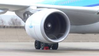 KLM Airbus A330 Full Power Engine Run CF6-80E close up