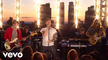 Maroon 5 - Makes Me Wonder (VEVO Summer Sets)