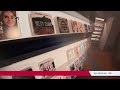 Hiệu sách ‘không sách’ tại New York hút giới trẻ | VTV24