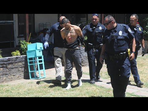 Los Banos CA man escapes courthouse still in ‘belly chains’