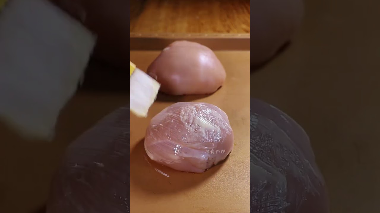 Chicken breast and vegetable buns, very good. 