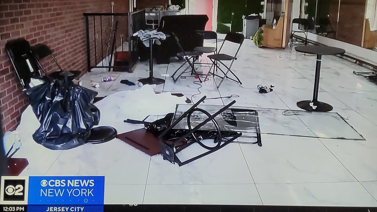 Search for gunman after deadly shooting at Valley Stream party!!!