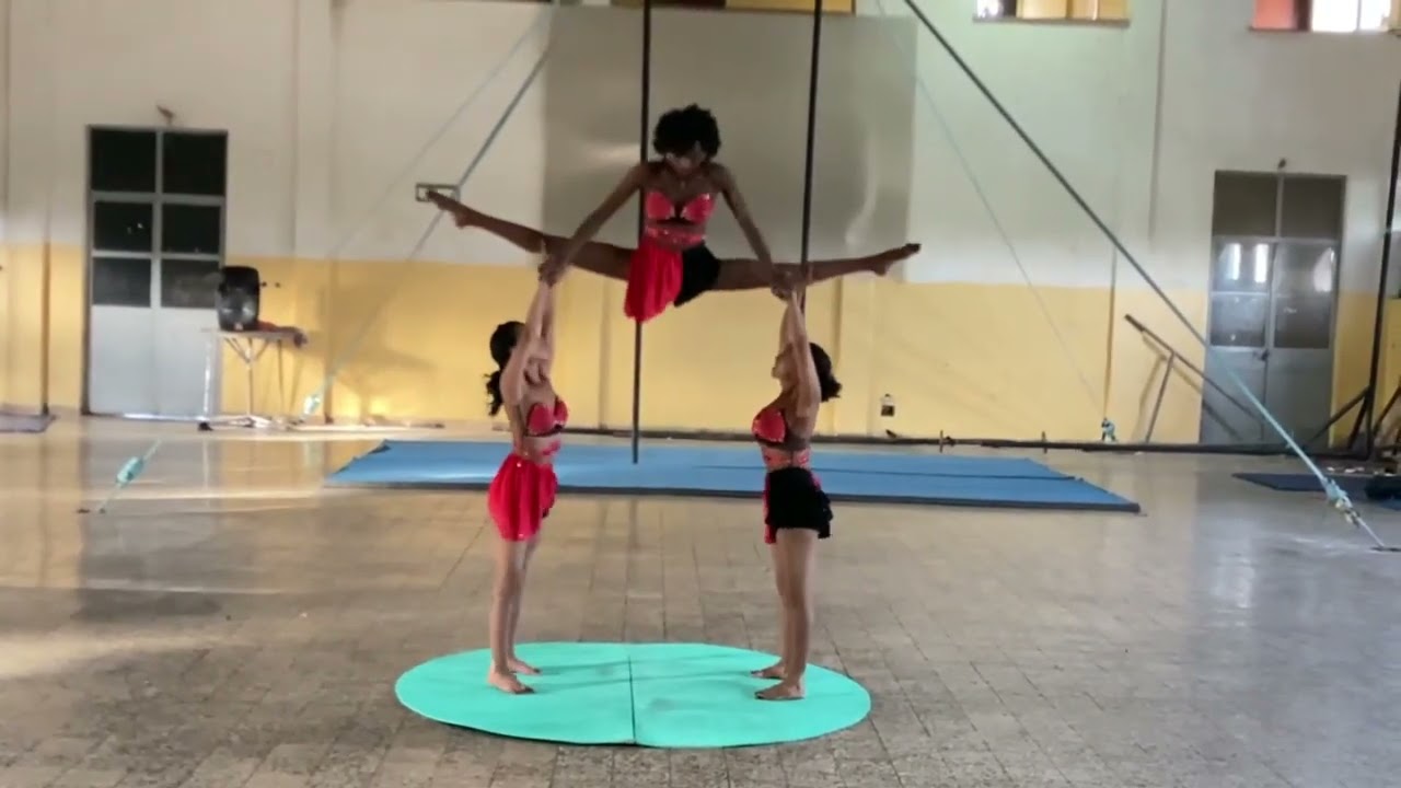 AFRICAN ARTISTE MANAGEMENT TRIO HANDSTAND ACT