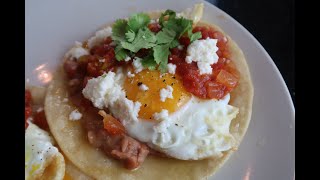 How to make Huevos Rancheros (typical Mexican breakfast) - Ranch Eggs
