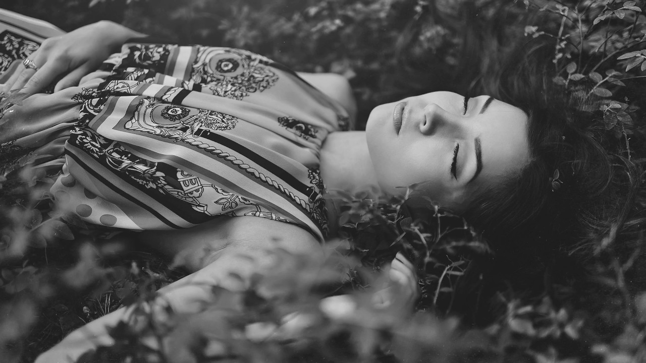 Mira Gaston Ponte: June (Original Mix) en YouTube Mira Gaston Ponte: June (Original Mix) en YouTube