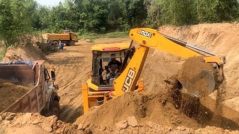 JCB Backhoe Loader Cutting Soil - JCB Loading Soil In Tripper Dump Video