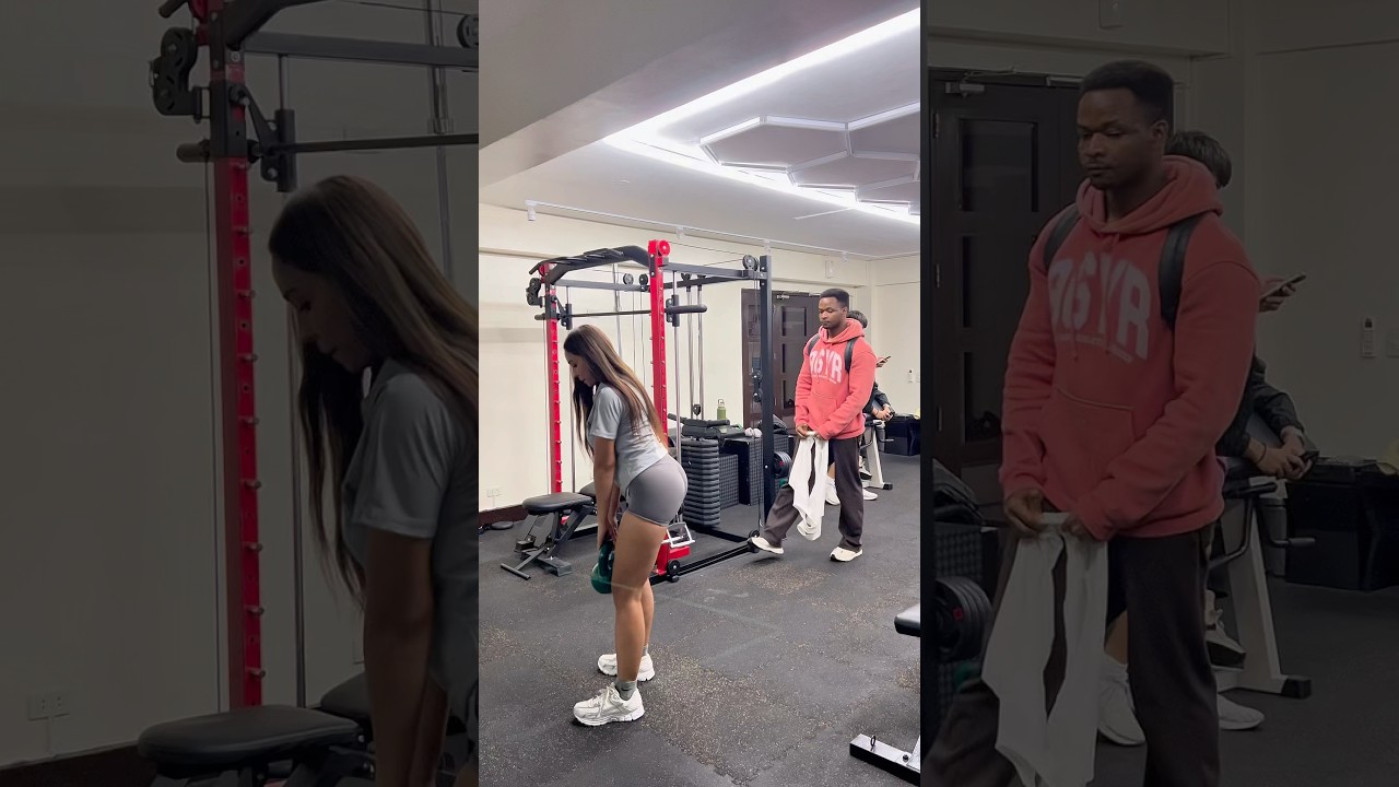 Ripped Pants In The Gym 😂 