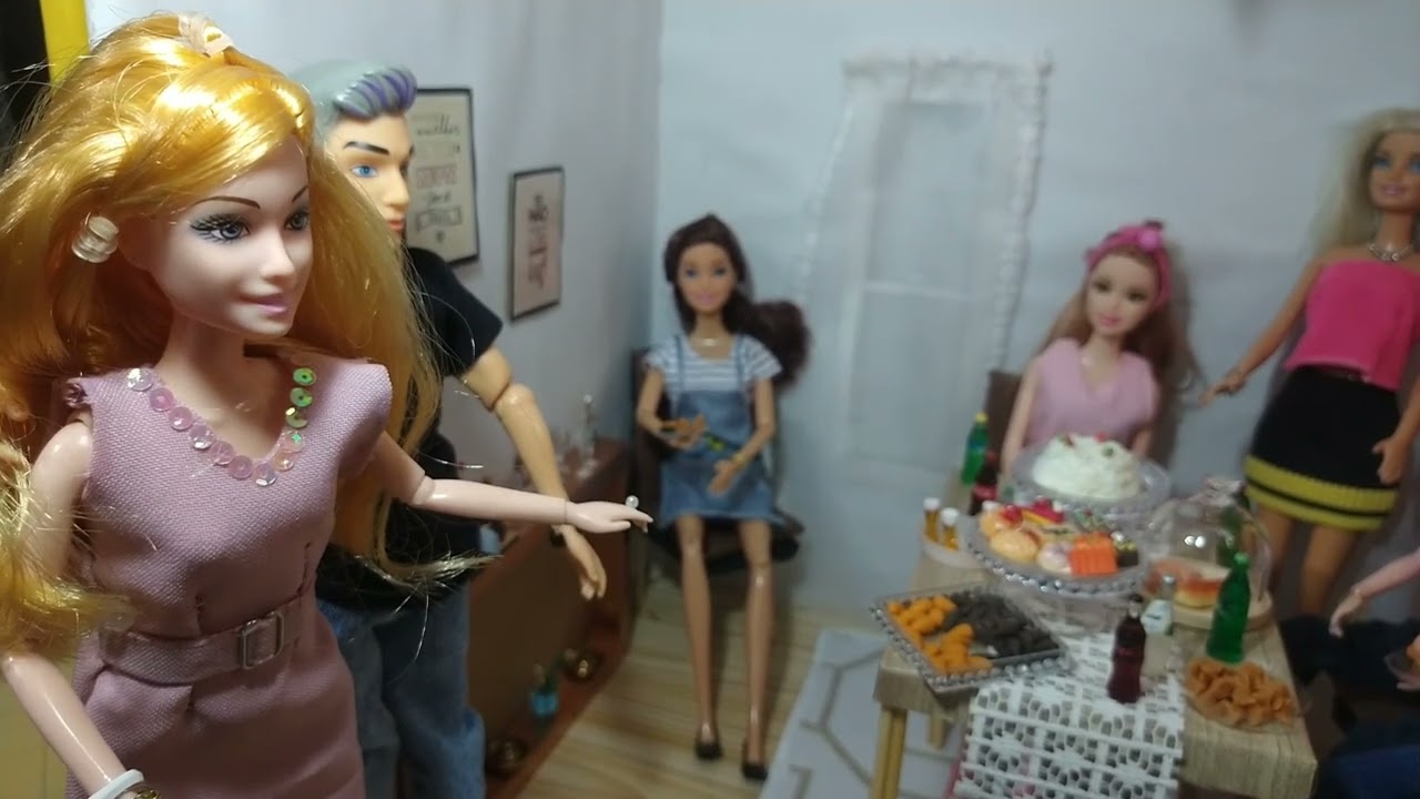 Novelinha da Barbie....Hoje foi dia do Noivado...