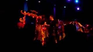 Alexx Dancing with the Ditty Bops!
The title says it all, doesnt it? Alexx Dancing with the Ditty Bops!