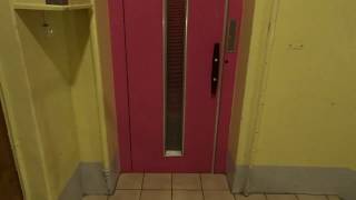 Very slow Schindler elevator