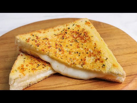 How To Make A Perfect Cheese Garlic Sandwich