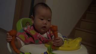 【生後７ヶ月】ベビーウォーカー初乗りでゴキゲン！？