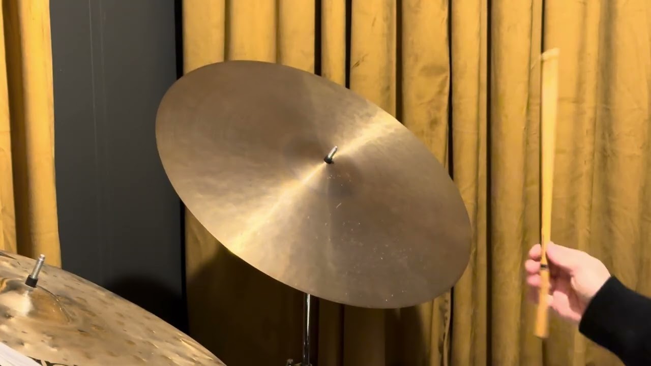 NEW Cymbal & Gong 22