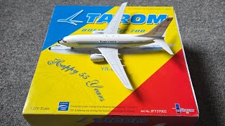 Unboxing Inflight 1:200 Tarom 737-700 55th Anniversary Retro Livery YR-BGG
