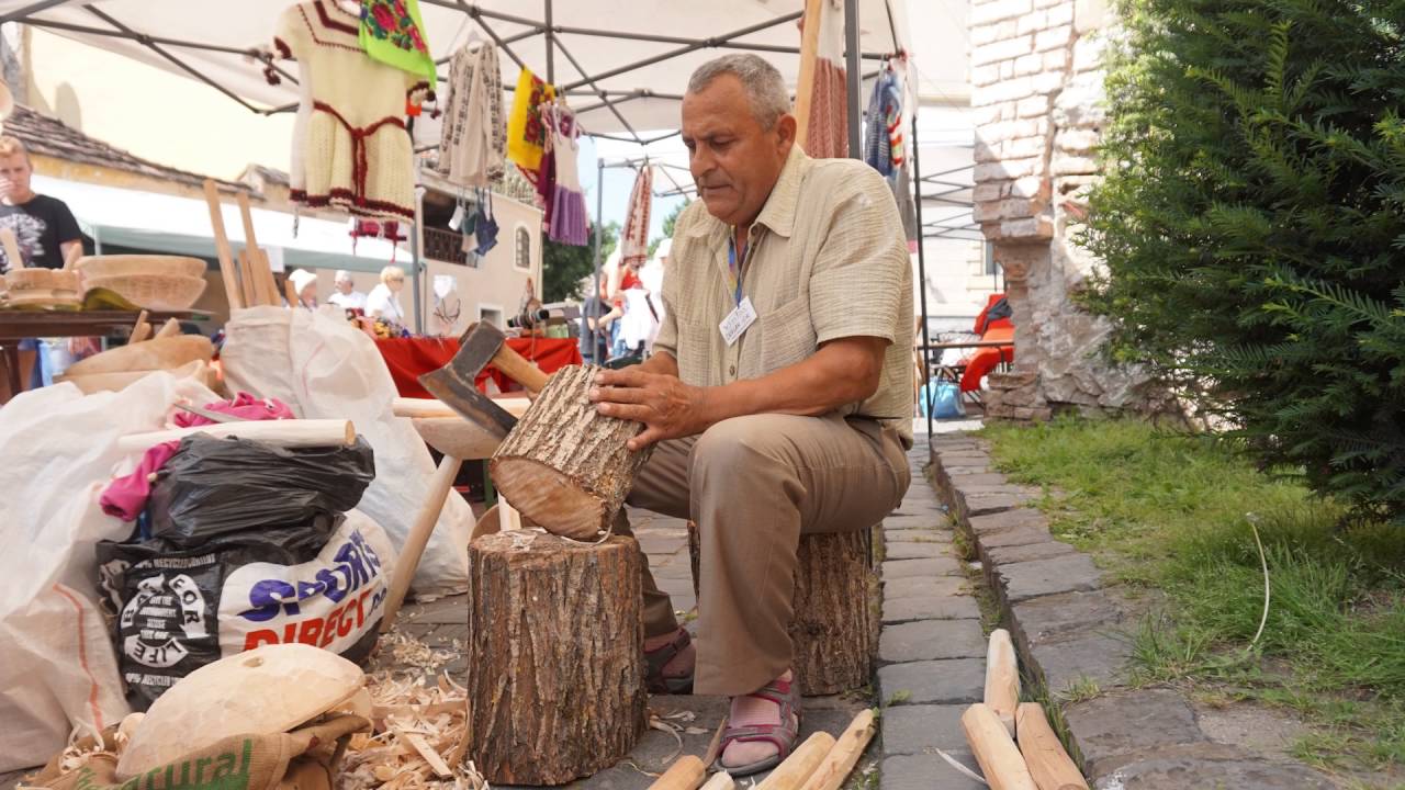 Rudari din Băbeni / Rudars from Băbeni - YouTube