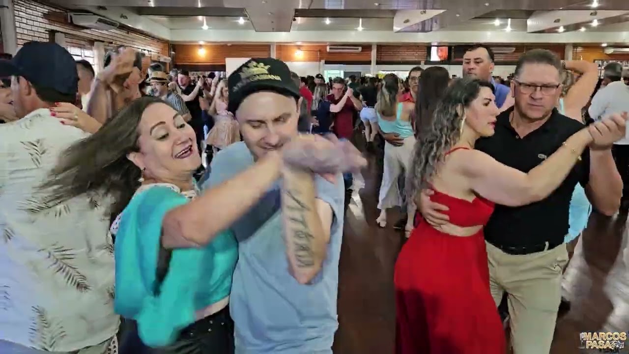 Arrasta pé Marcos Pasa Vem dançar e ser feliz