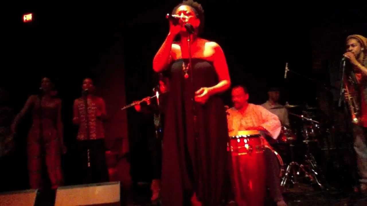 "Spirit Dancer" - Mausiki Scales & The Common Ground Collective feat. Julie Dexter Live @ 595 North