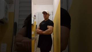 Download Lagu This 19 year old girl is MASSIVE | Livia Bredariol MP3