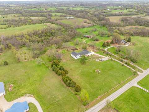 24218 NE 136th St, Excelsior Springs, MO home video tour