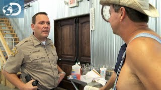 Première Visite Policière Alcool De Contrebande