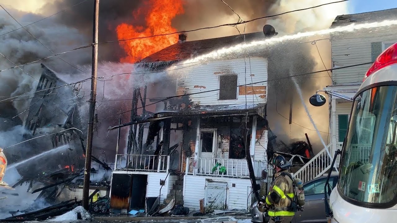 Ashland Fire Dept .  1112 Brock St - MASSIVE 3 Alarm Inferno W/Collapse