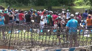 Claudia, Meli Mud Pit