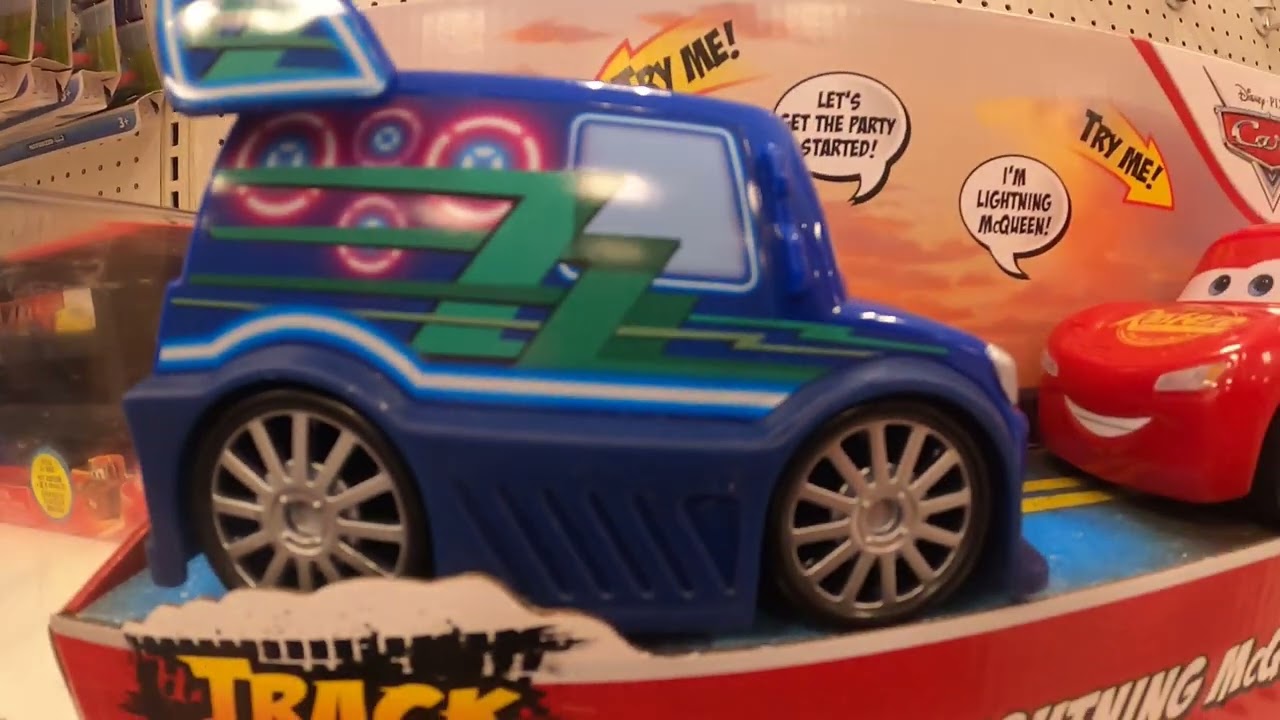 Disney / Pixar Cars Track Talkers DJ & Lightning McQueen Vehicle 2
