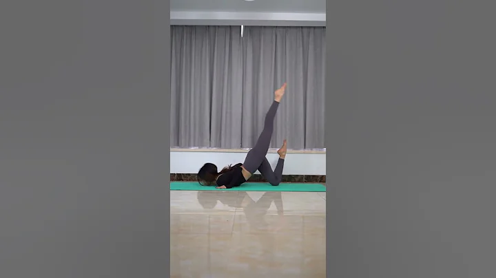 S型线条的身材，你确定不想要吗？这个动作坚持练习，还你少女身材#蜂腰翘臀大长腿 穿啥都好看🥰#瑜伽 - 天天要闻