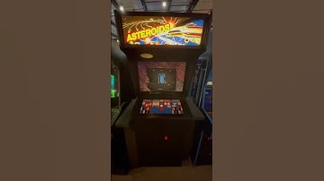 Asteroids - Atari (1979) - Golden Age of Arcades - Papa Brad’s Gaming (Cidercade, Houston)