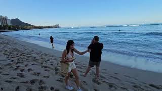 Passeggio sulla mitica spiaggia di Waikiki (Hawaii)