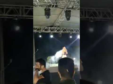 Ece Mumay - (MERO & BRADO) Kafa Leyla (Nevşehir Konser)