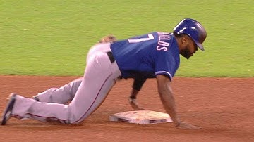 TEX@HOU: DeShields hustles to turn single into double