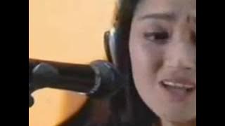 Download lagu SITI BADRIAH - GERIMIS OST SENANDUNG ( VOC : RIEKA )