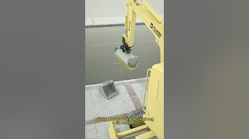 伶动Enhance Site Cleaning Efficiency with LINGDONG tilt rotator  #tiltrotator #rotator  #excavator