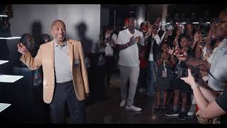 Class of 2026 completed their bust placements | Pro Football Hall of Fame