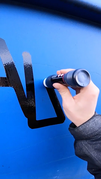 Nothing feels better than writing with a juicy graffiti squeezer marker that has a fresh tip.