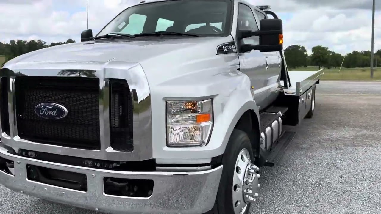 2022 FORD F750 ROLLBACK TOW TRUCK CAR HAULER FLATBED WHEEL LIFT LOW MILES FOR SALE