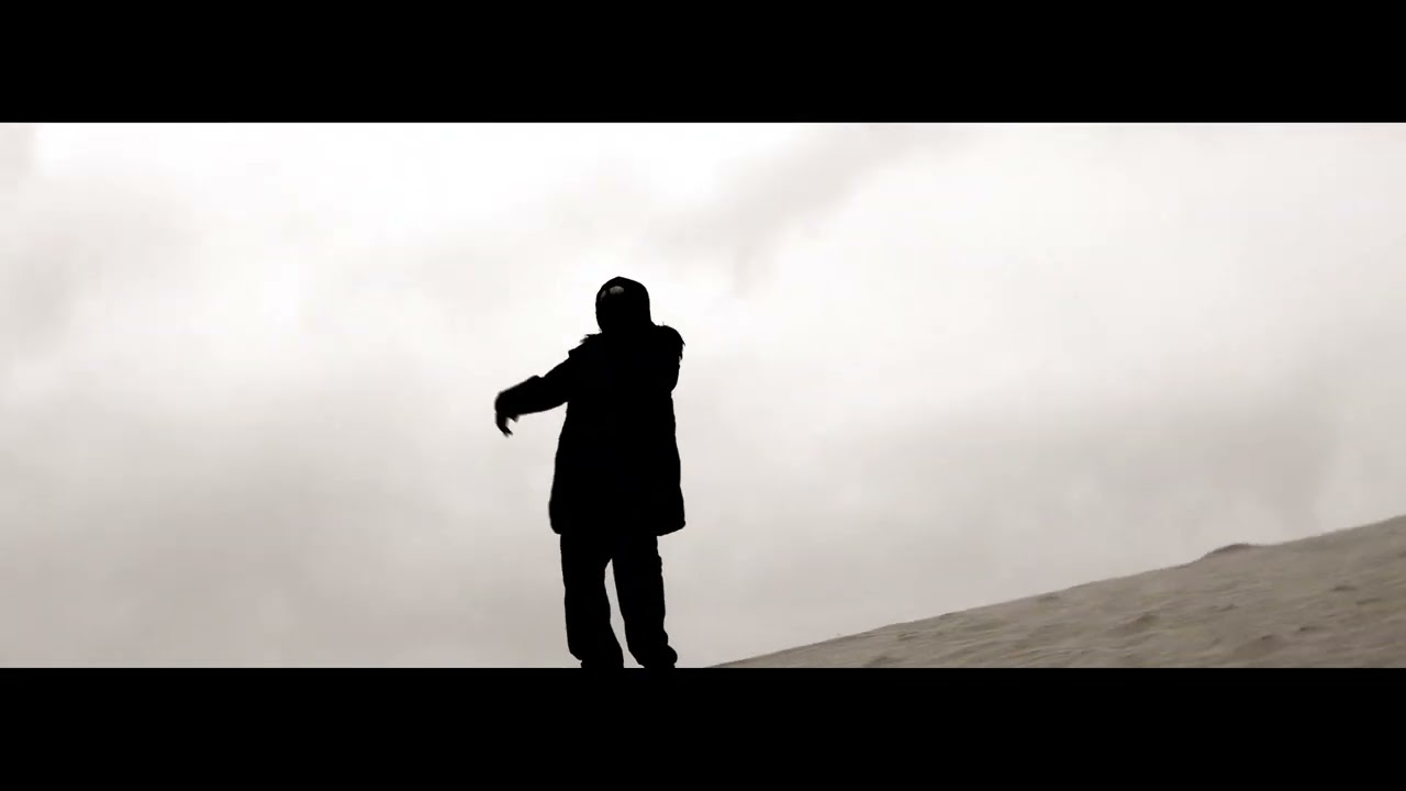 Yovo - LA PLACE DE LA PISCINE (Clip Officiel)