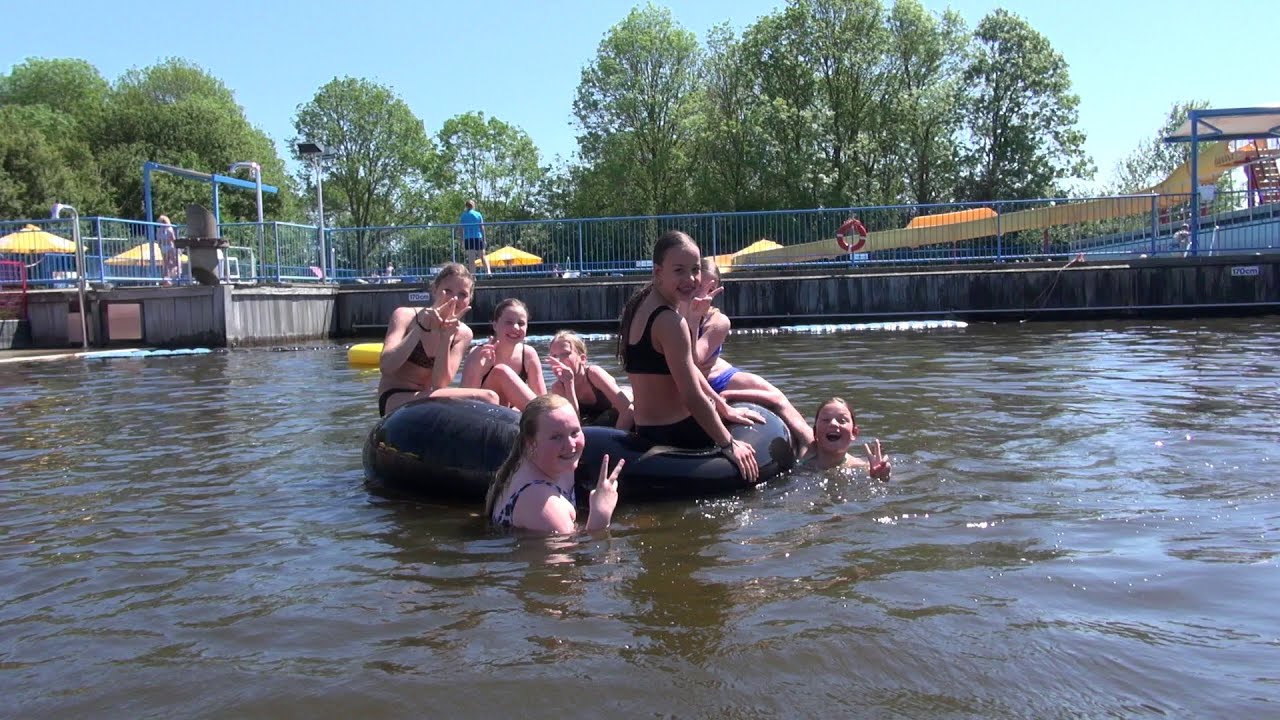 Spetterende middag voor leerlingen Sint Jan in Zwembad Waarland